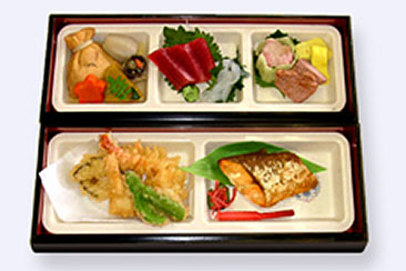 刺身弁当　1,800円（ご飯・味噌汁付き）